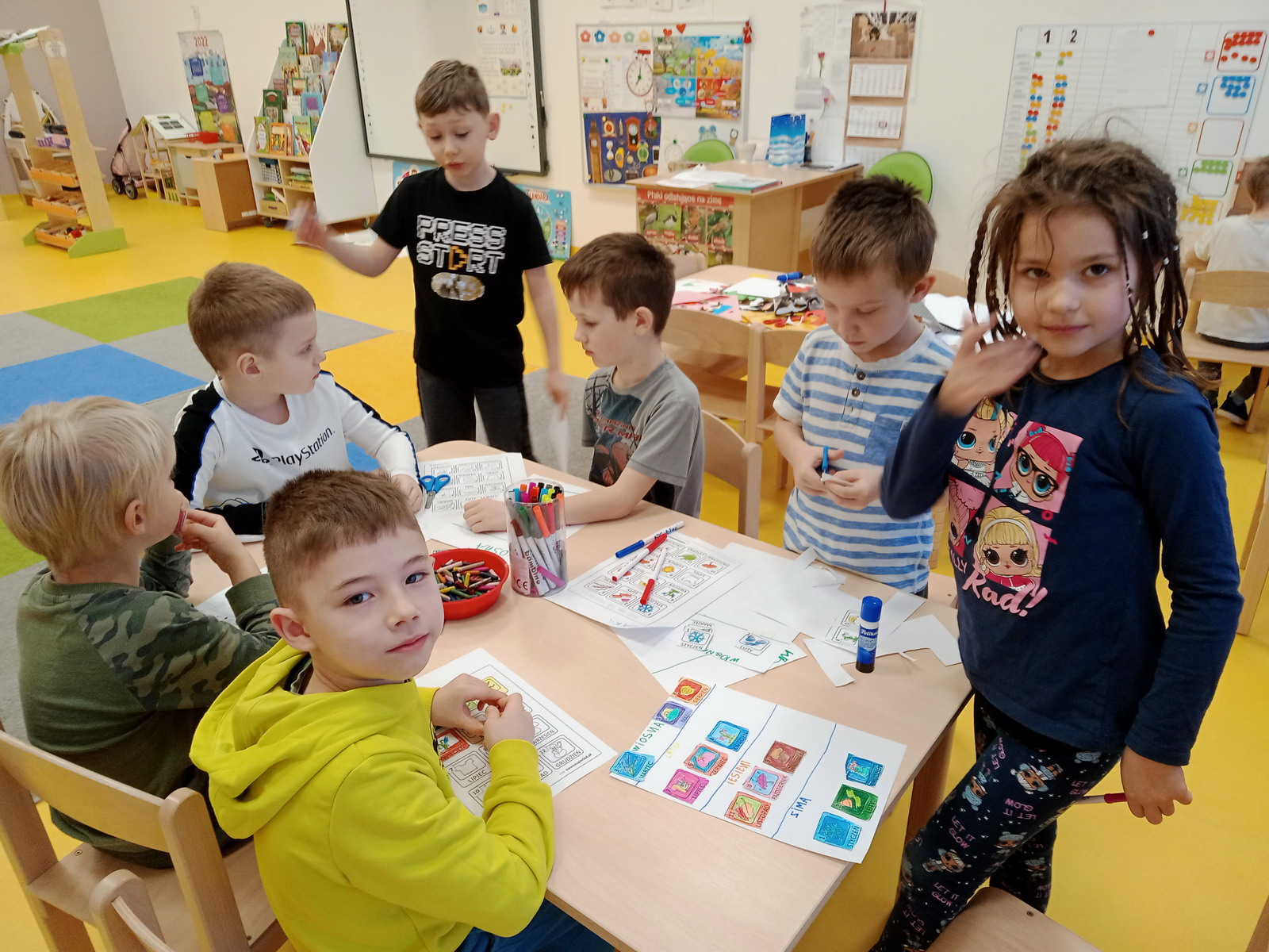 Dzień za dniem, miesiąc za miesiącem...