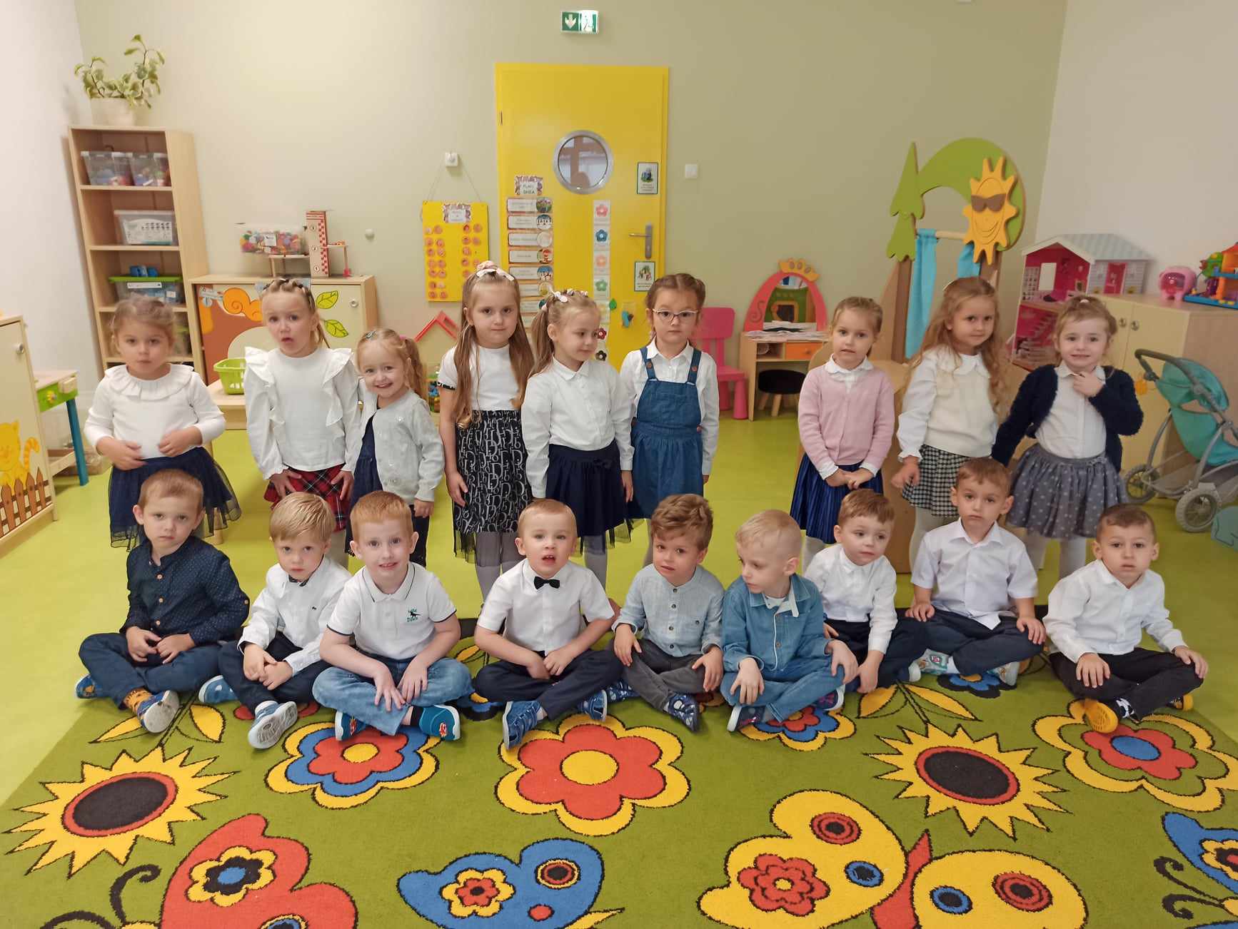 JESIEŃ W LESIE I W PARKU U DELFINKÓW