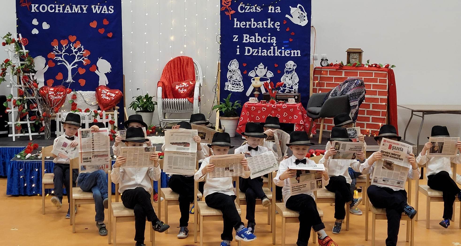 Dzieci z grupy Meduzy powitały swoje Babcie i Dziadków
