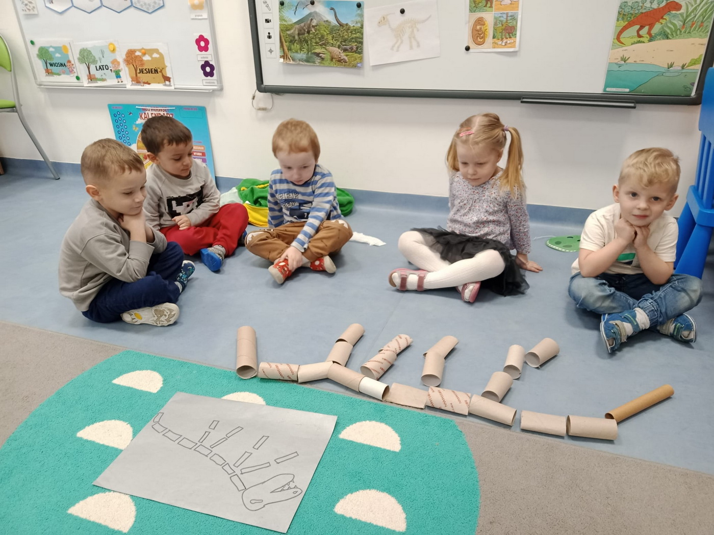 Muszelki poznają świat dinozaurów