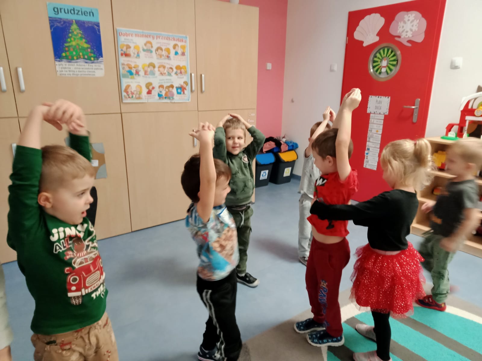 Przygotowania do Świąt w grupie Muszelki