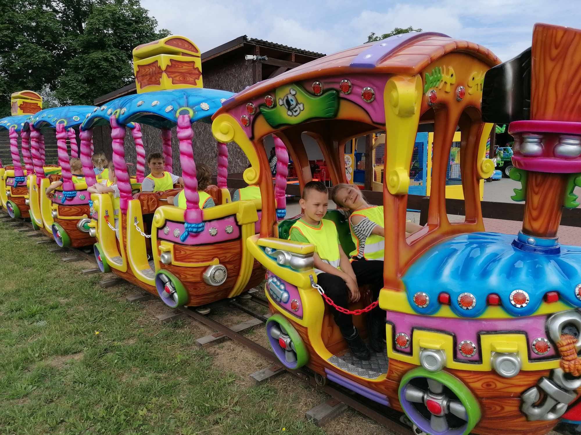 Dzień Dziecka u Meduz, Welonków i Neonków
